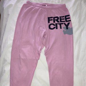 Free City Supervintage OG sweatpants PinkMilk 3 L